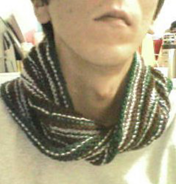 p.25 Twisted Neck Warmer