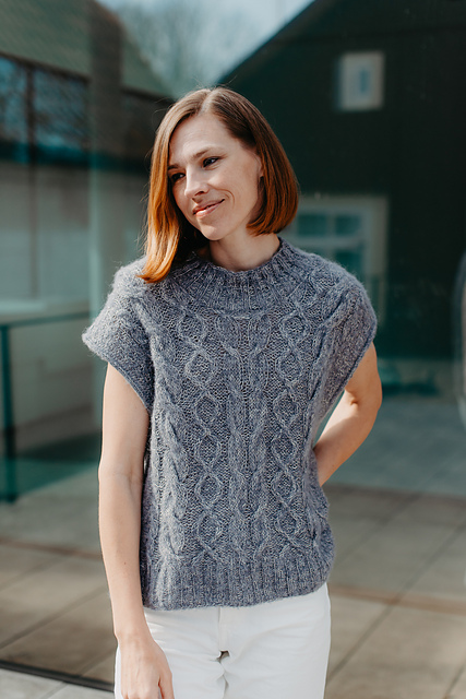 Ravelry: Dalal Slipover pattern by Zanete Knits