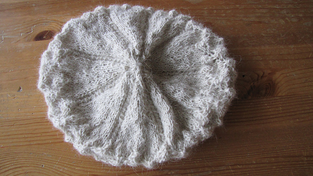 058-T11-151 Béret femme