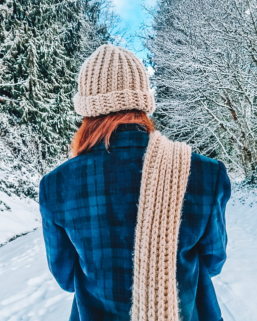 Winter Radiance Scarf and Hat Set