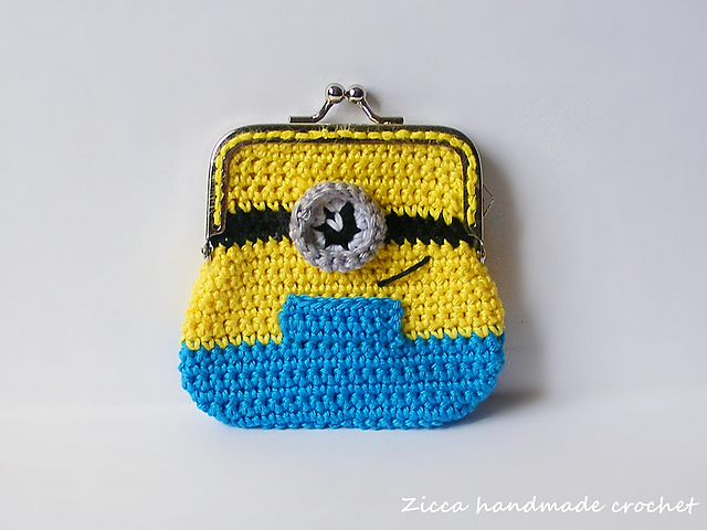 Minion coin purse