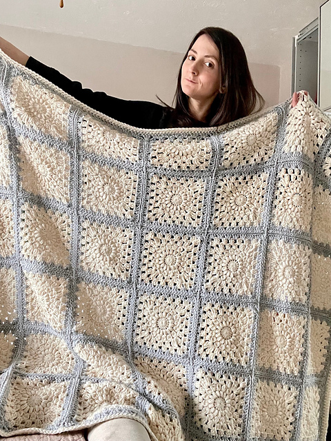 Timeless Granny Square Throw