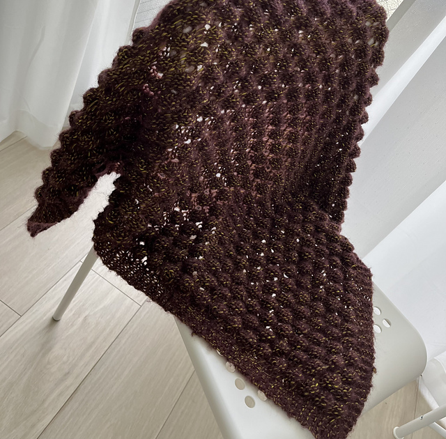 Pine Cone Shawl